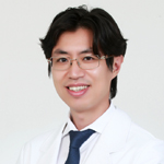박 훈 원장
신경외과전문의 사진